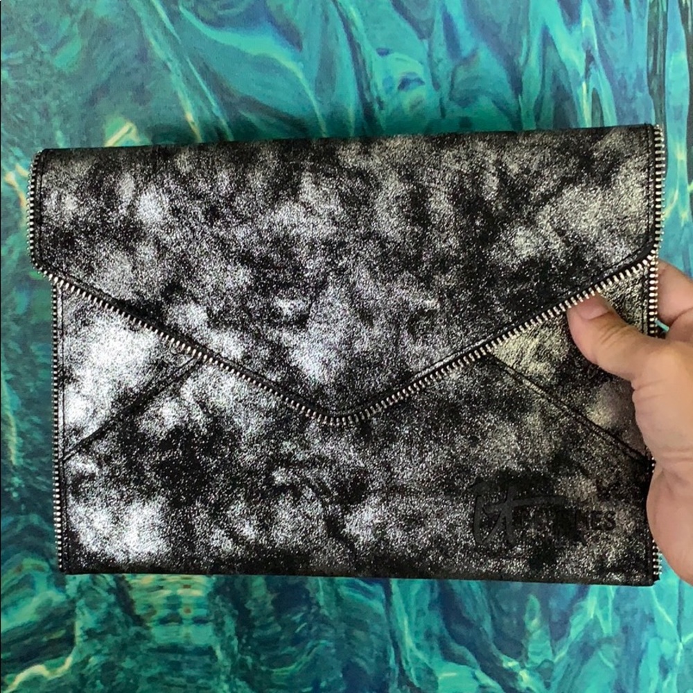 NWOT Clutch✨